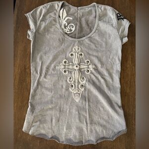 XS VELVET STONE ALTERED SHORT SLEEVE DISTRESSED & STUD DETAIL